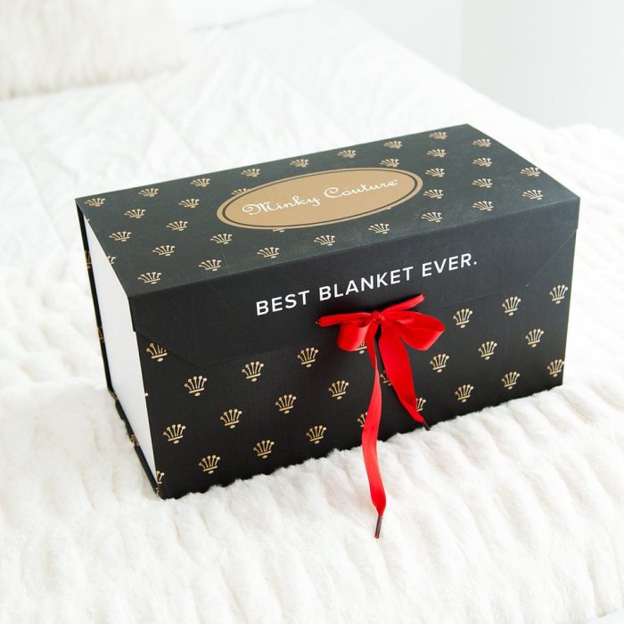 MinkyGiftBoxRedRibbon055.jpg