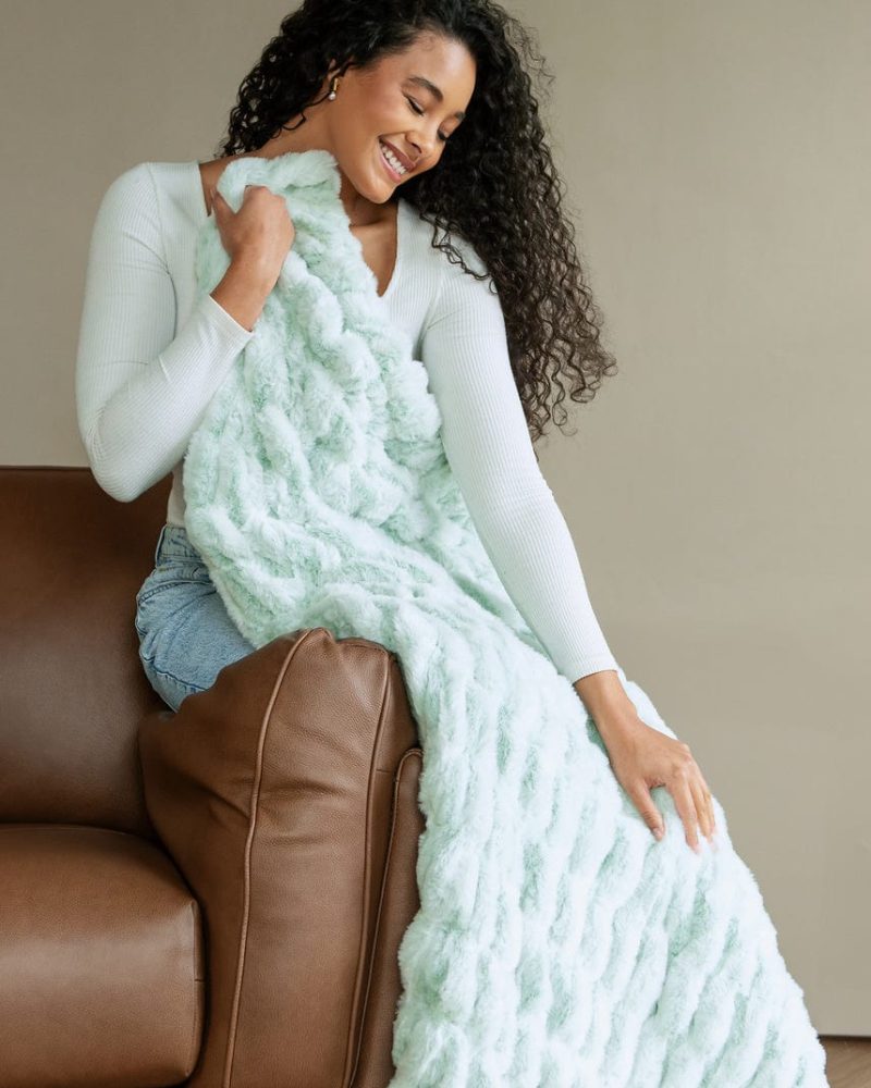 Hugs Snowcapped Pistachio Blanket