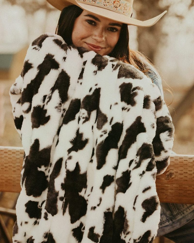 Hugs Black Cow Blanket