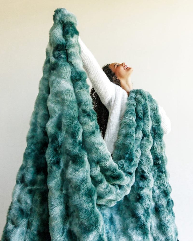 Premium Cloud Bistro Green Blanket