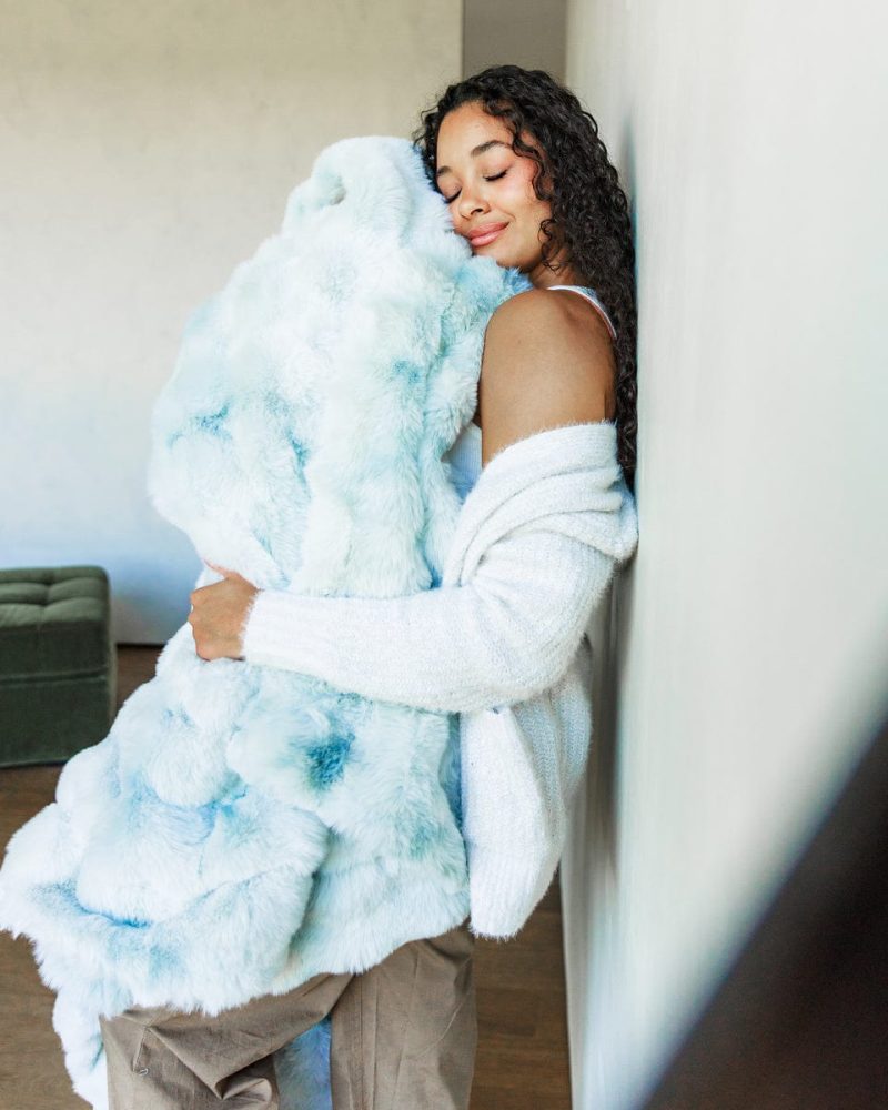 Premium Cloud Winter Sky Blanket